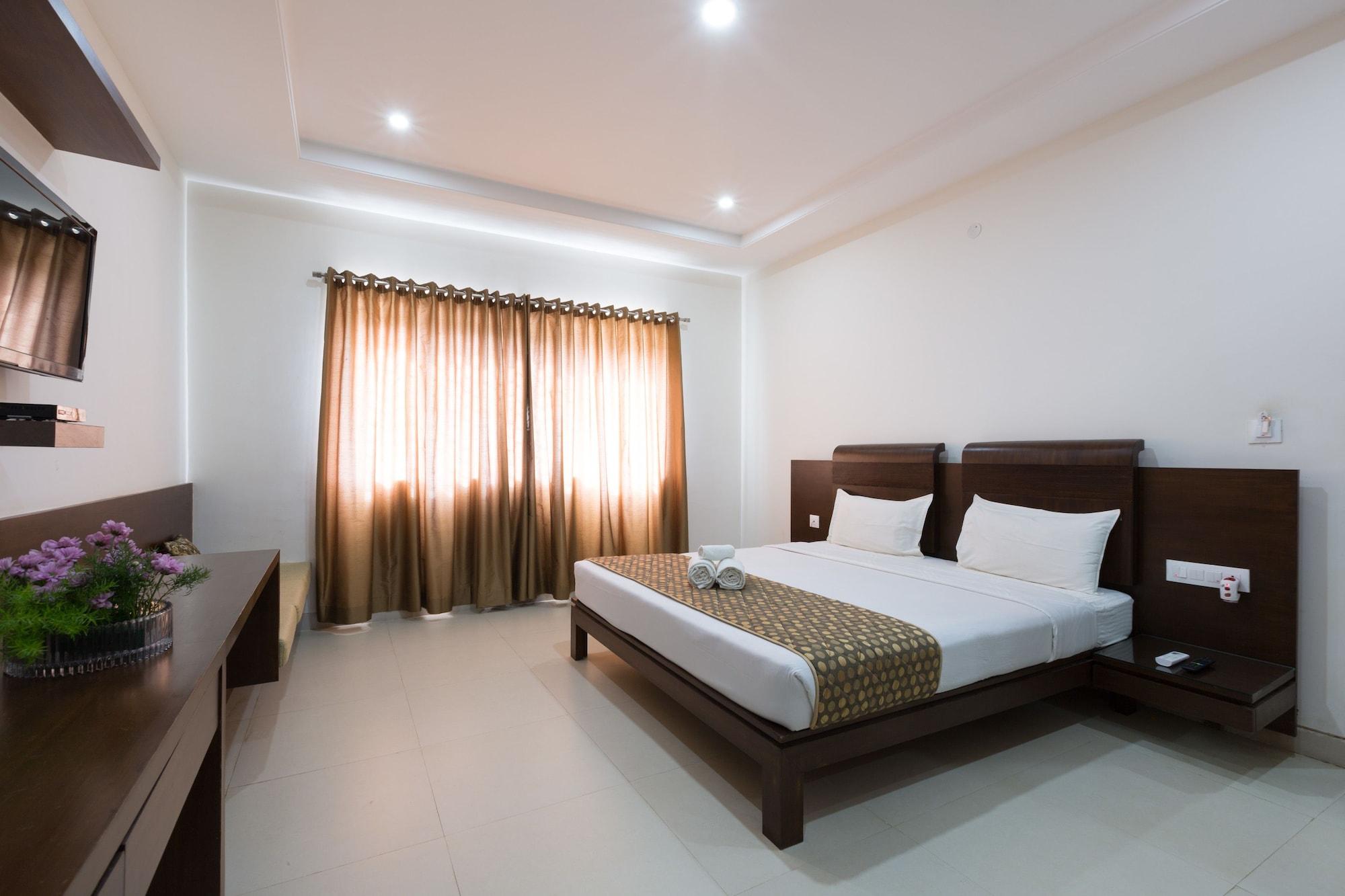 เดอะ แซงทัม สวีท เบลโร้ด Hotel บังกาลอร์ ภายนอก รูปภาพ