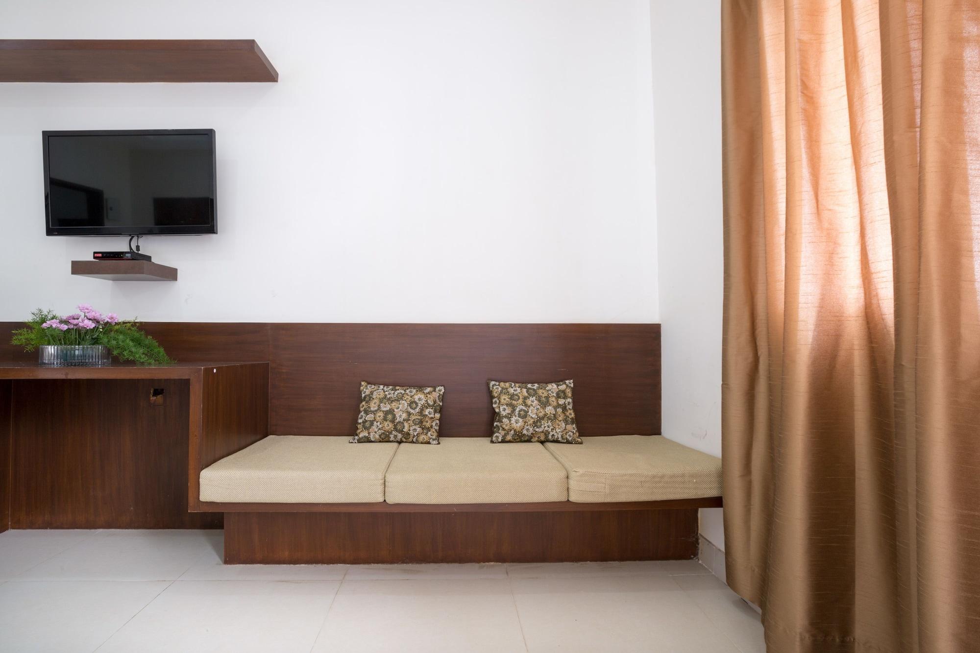 เดอะ แซงทัม สวีท เบลโร้ด Hotel บังกาลอร์ ภายนอก รูปภาพ